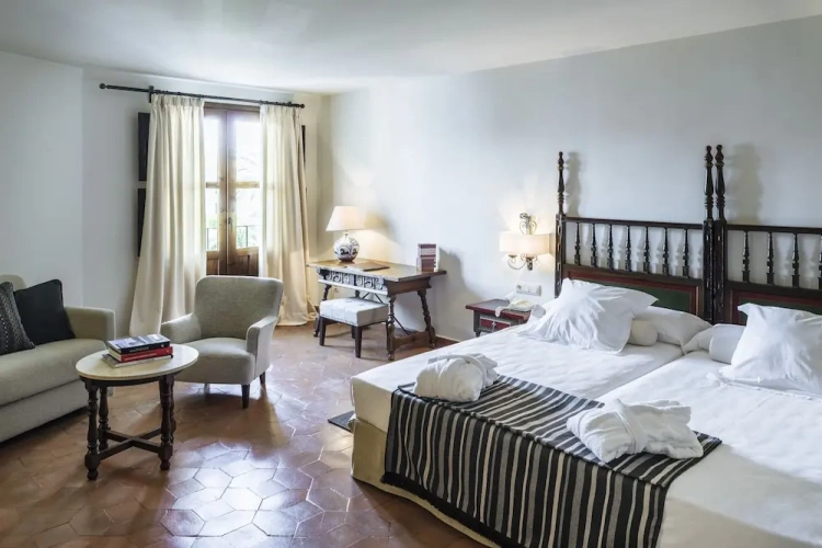 Twin room