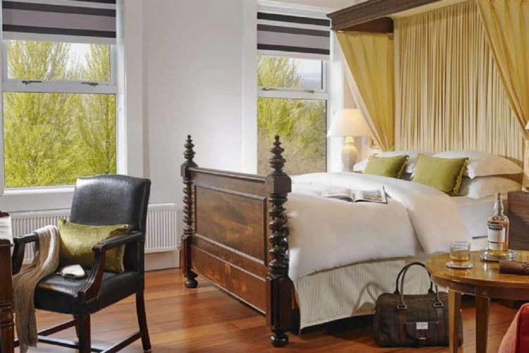 Dunraven Arms Hotel