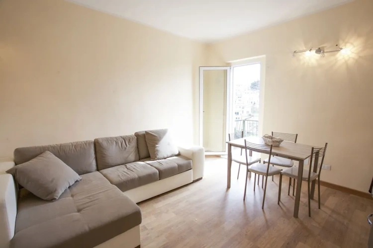 2 Bedrooms Apartment with balcony