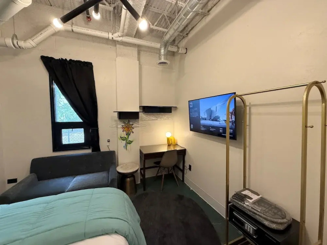 Big Little Hotel
