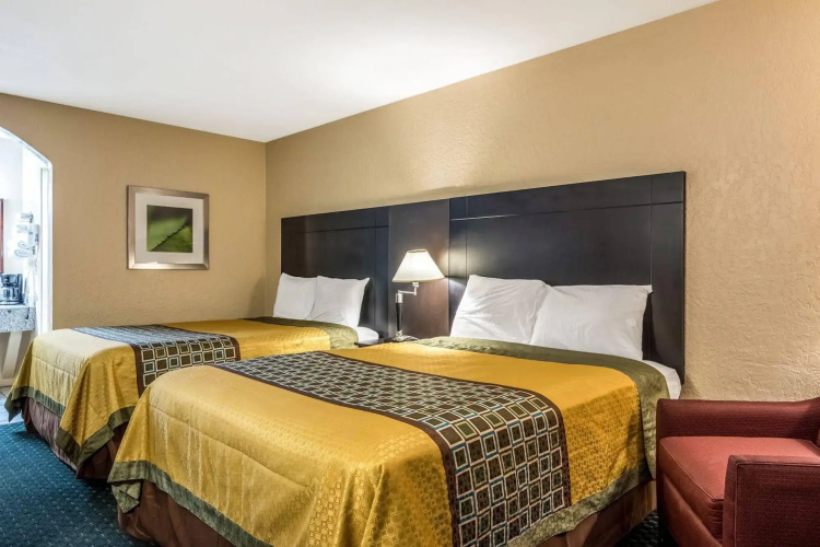 Broken Bow Inn and RV Park