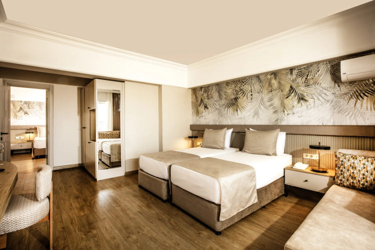 Palmin Hotel.