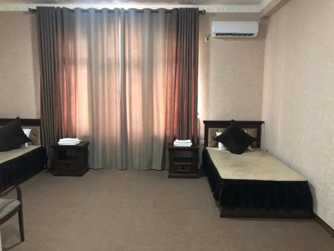 Zirabuloq Hotel