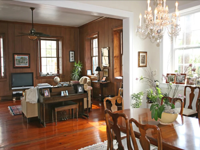 27 State Street Bed & Breakfast