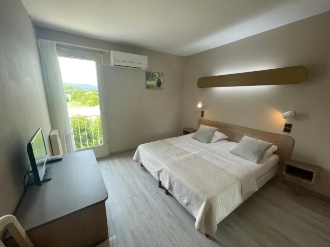 Standard Double room with view