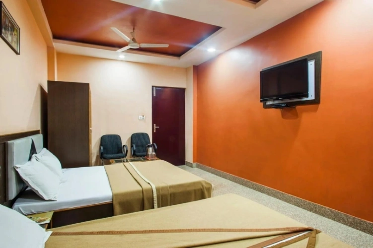 Deluxe Double room with city view