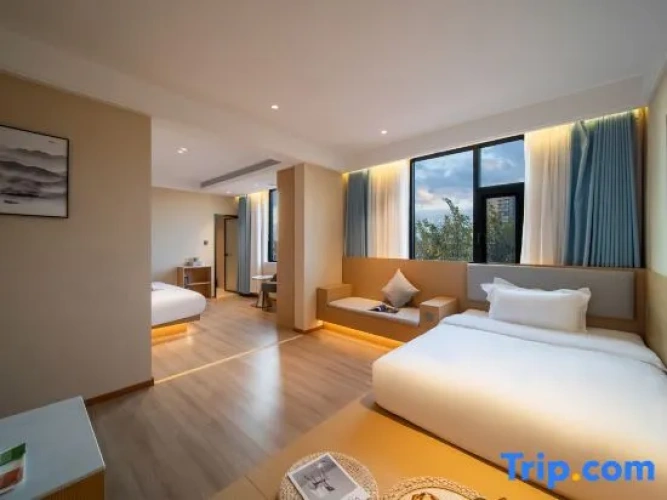 Standard Twin Family room