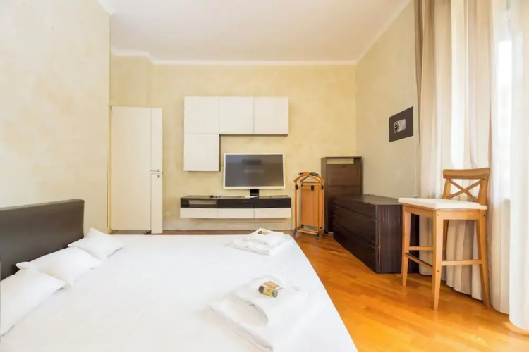 Spacious flat with Balcony