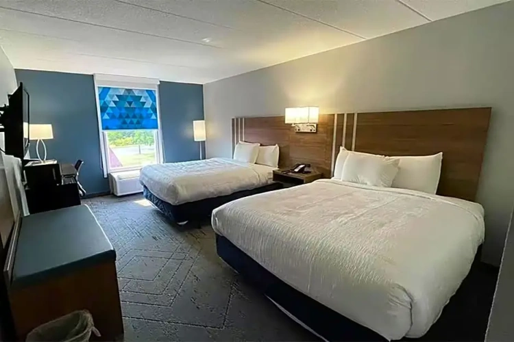 1 Bedroom Quadruple Suite