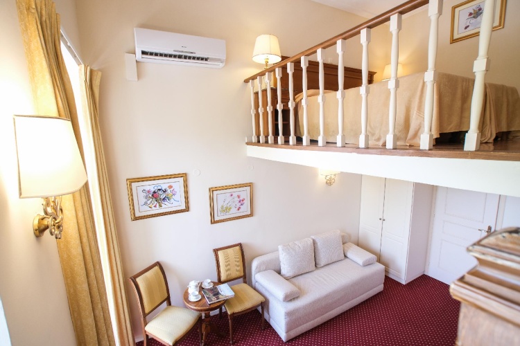 Standard Family room