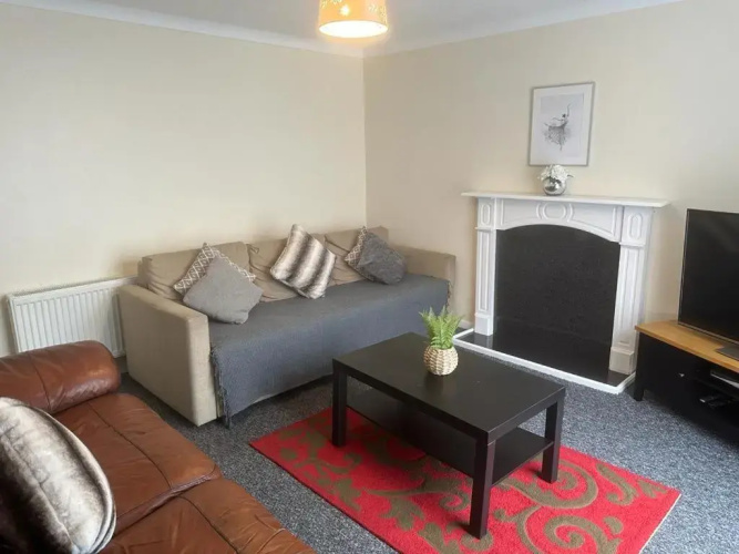 3 Bedroom House for Corporate Stays in Kettering
