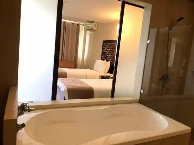 Twin Junior Suite with balcony