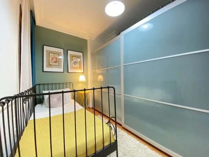 Sleek and Central Flat With Backyard in Sisli