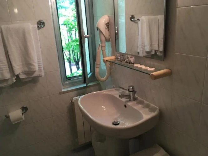 Standard Single room