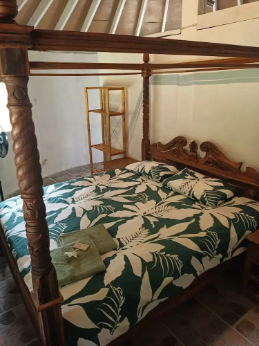 Mahina Lodge