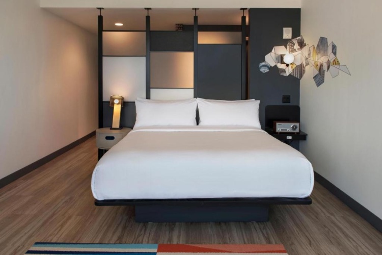 Aloft Double room