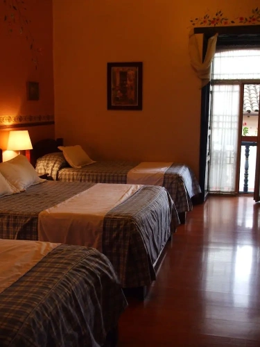 1 Bedroom Standard Quadruple Family room with balcony