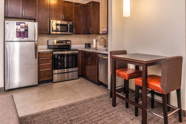 1 Bedroom Suite