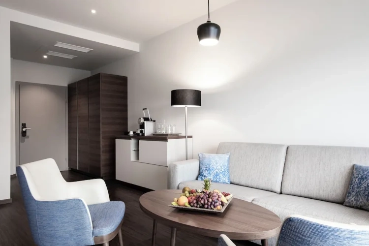 Deluxe Suite with balcony