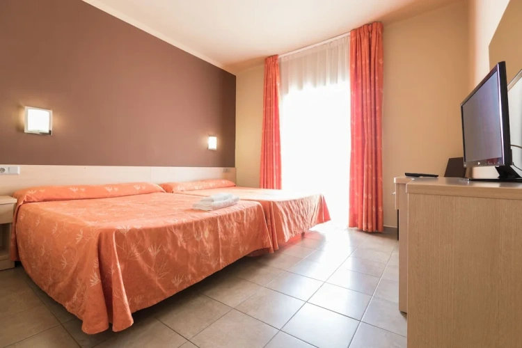 Standard Quadruple room with balcony