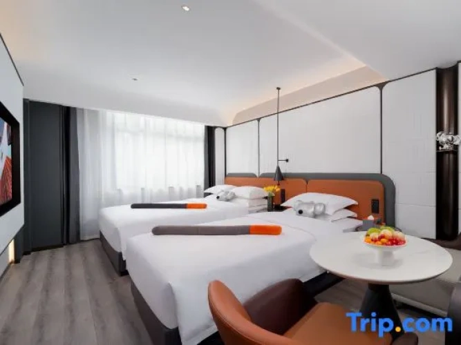 Deluxe Family Suite
