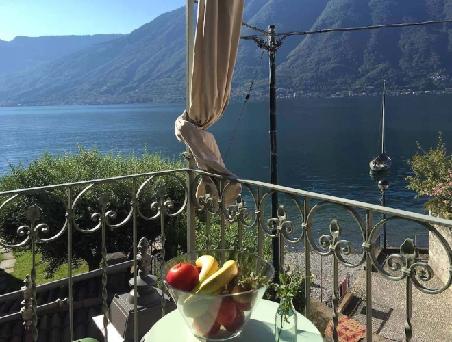 Standard Family room with balcony and with lake view
