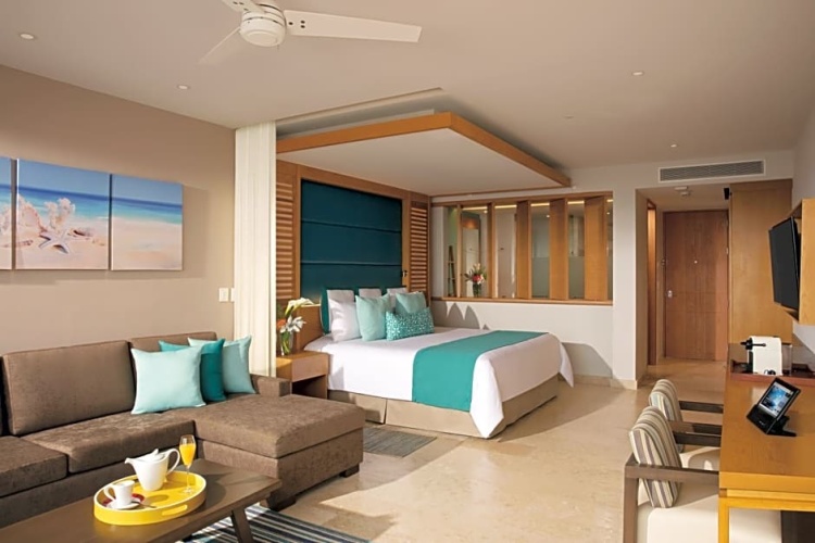 Preferred Club Double Junior Suite with ocean view