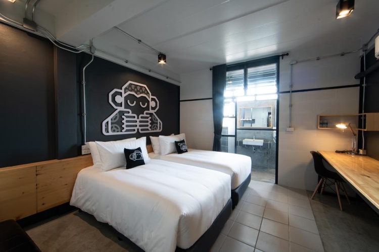 Standard Twin room