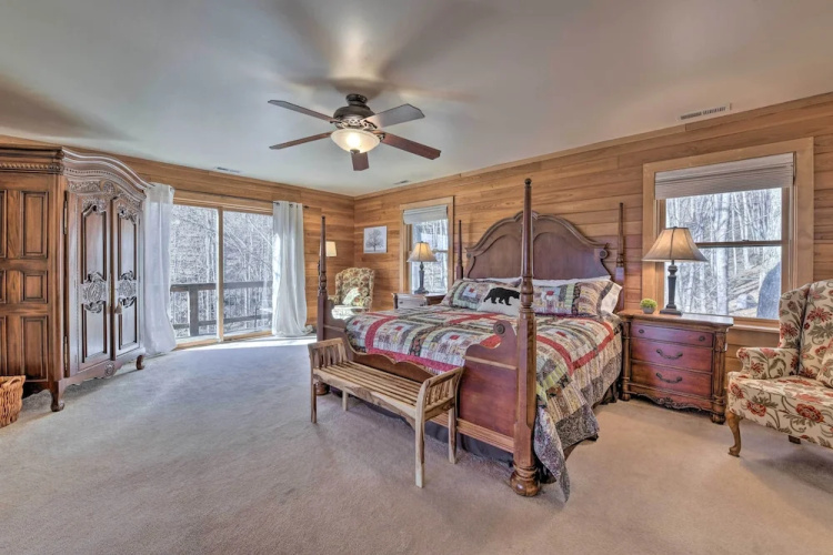 Panoramic Mtn Views: Luxe Cataloochee Cabin!