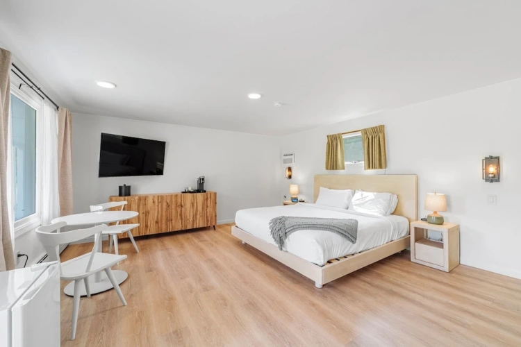 Deluxe Double Suite
