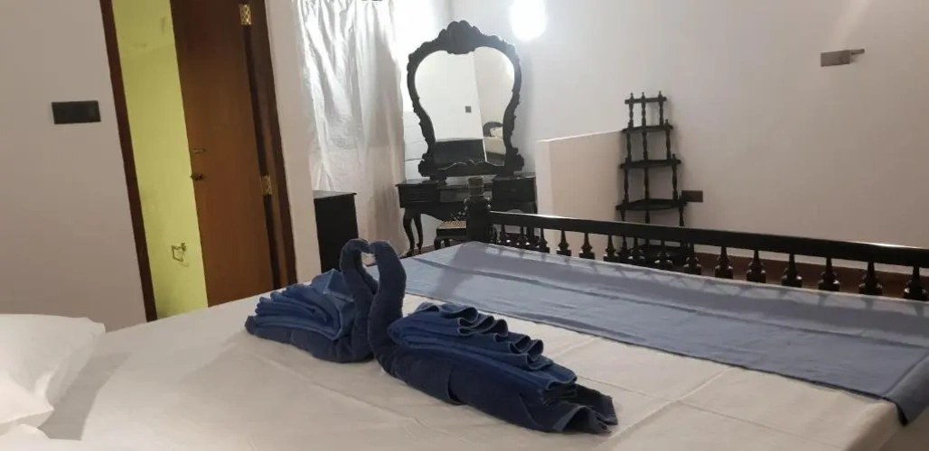 Standard Triple room with balcony