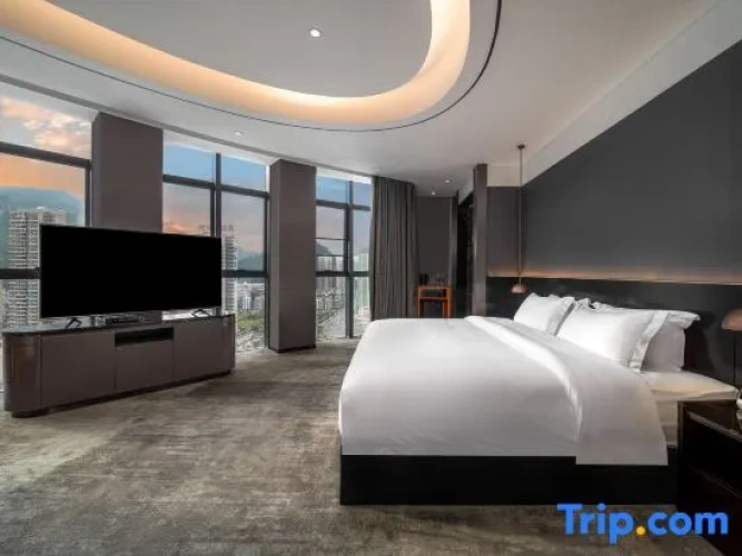 Luxury Suite
