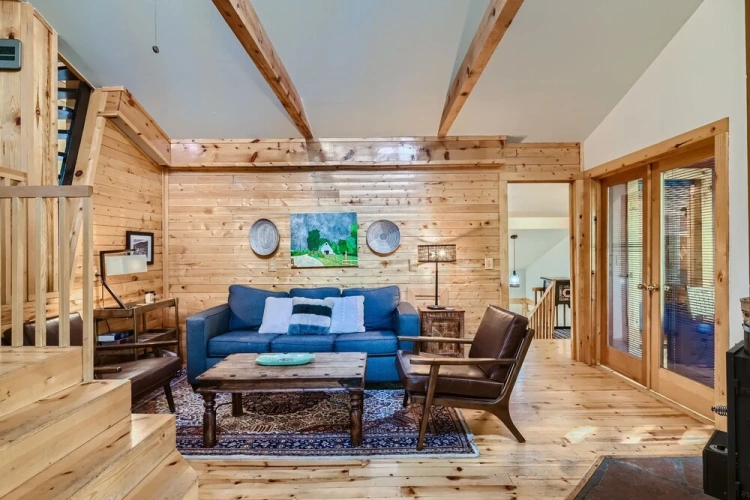 3 Bedrooms Cottage
