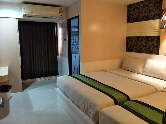 Economy Triple room