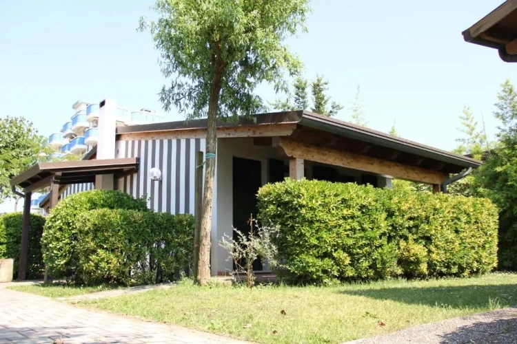 1 Bedroom Double Bungalow