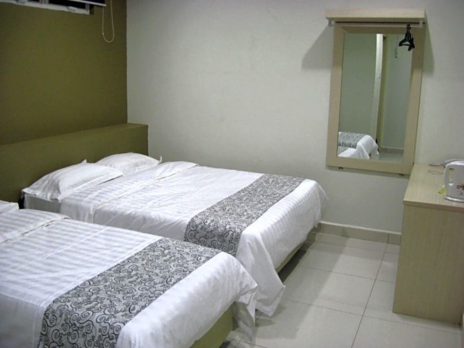 Standard Triple room