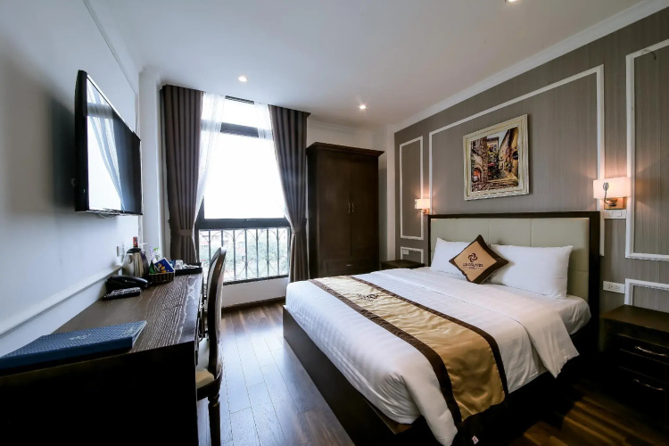 Louisland Hotel