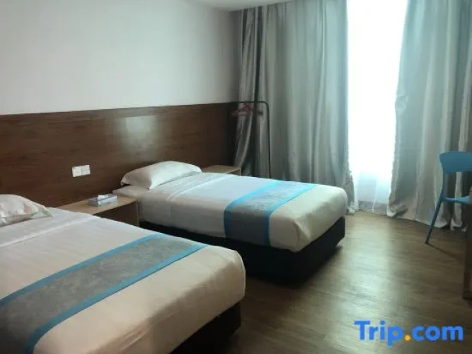 2 Bedrooms Double Suite