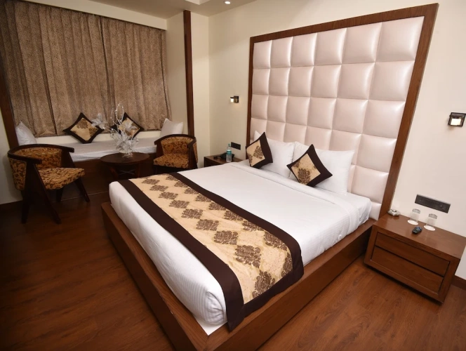 Deluxe Suite