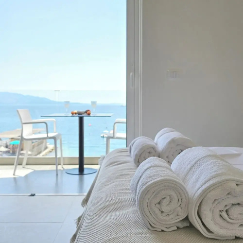 Ares Beachfront Luxury Rooms