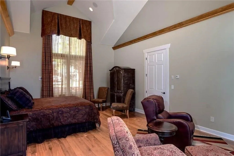 A Lookout Lodge House