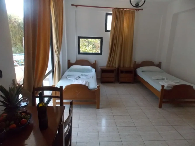 Standard Triple room with mountain view