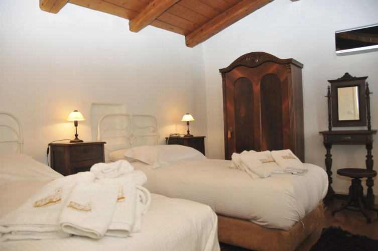 Lithos Stone Suites