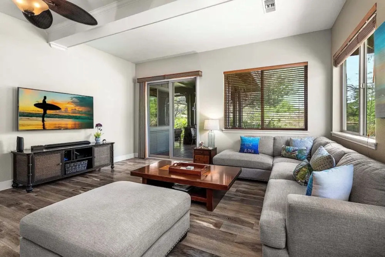 Beautiful Townhome - Great Location & Amenities - Vrkcv