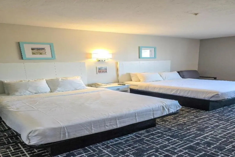 Heritage House Inn on Cape Cod