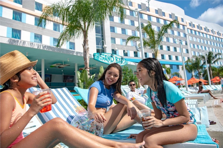 Universal's Endless Summer Resort - Surfside Inn & Suites photo 23