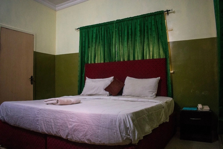 Opal Royal Apartment