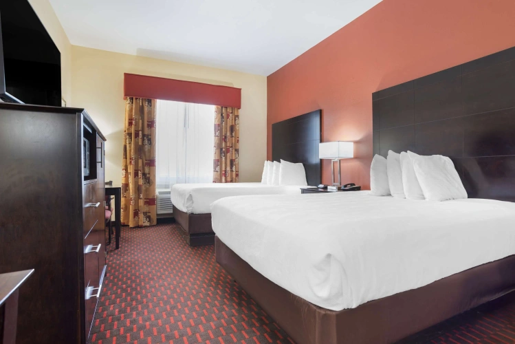 Quadruple Suite