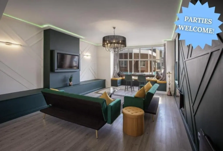 Deluxe Apartment