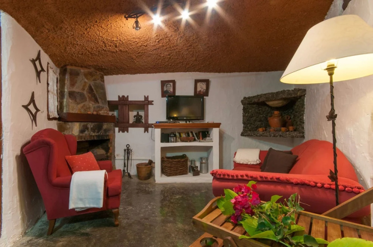 Acogedora casa-cueva en Fontanales